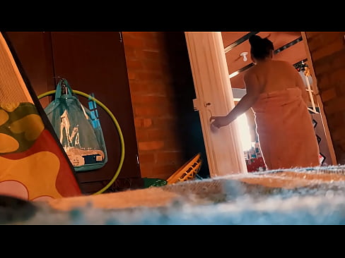 ❤️ Osabak dutxara jarraitzen nau, dutxatzen dudan bitartean izorratzen nau. ☑ Sexu bideoa %eu.fuxporn-com.ruan